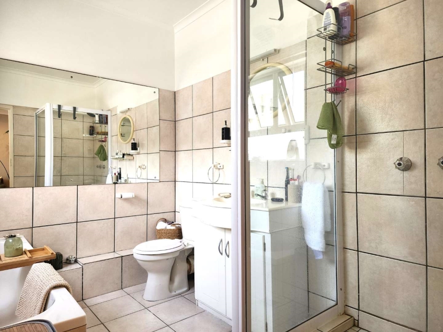 To Let 0 Bedroom Property for Rent in Sea Point Western Cape